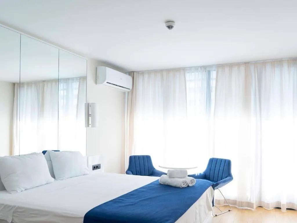 아파트 Holiday Inn Orbi 바투미